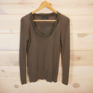 Banana Republic Women's size S Pullover Sweater Brown Twist Neckline Slim